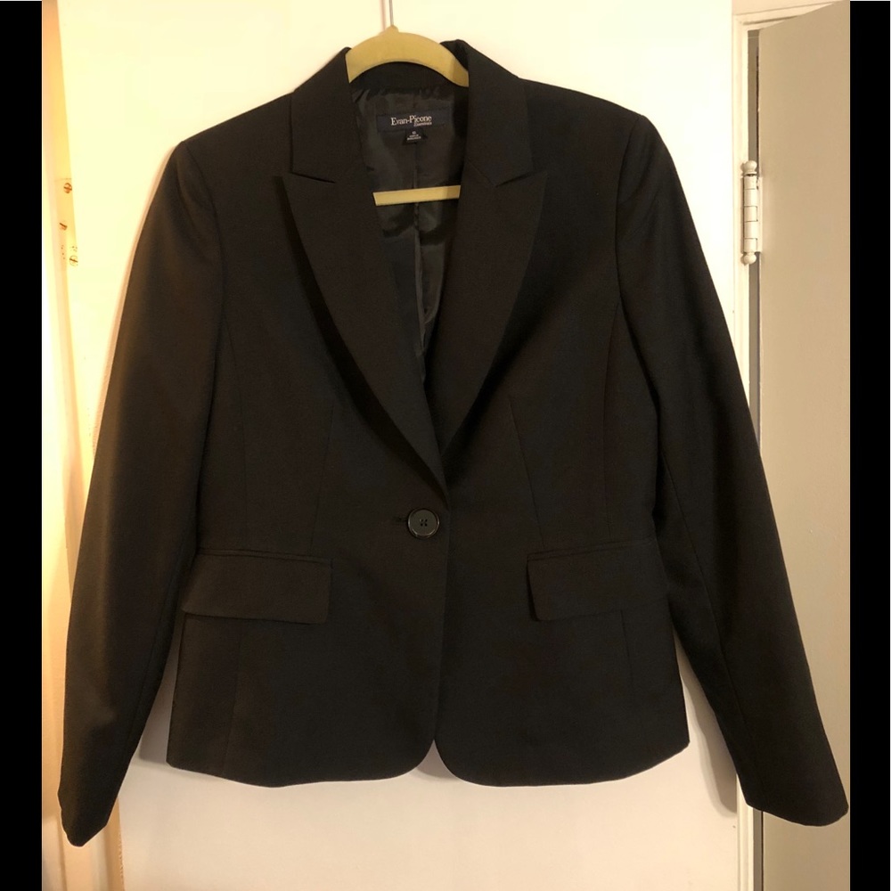 Beautiful Eva Picone blazer